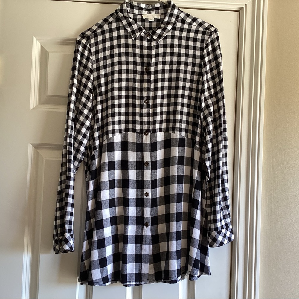 Black and White Checkered Women’s tunic top
